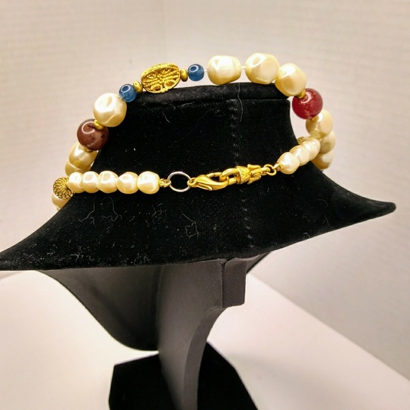 Multicolored beaded necklace - Picture 2 of 2